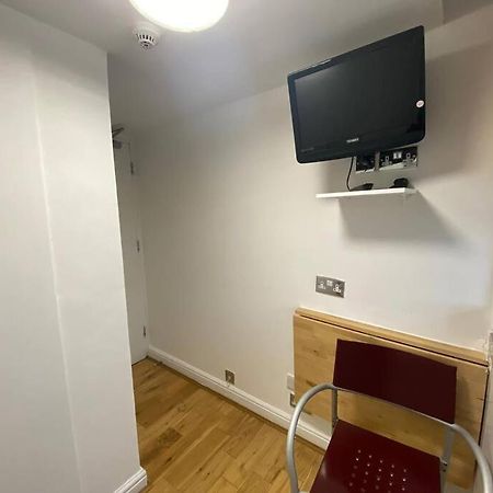 F14- Single Studio Shared Shower/Toilet Near Paddington Londres Exterior foto